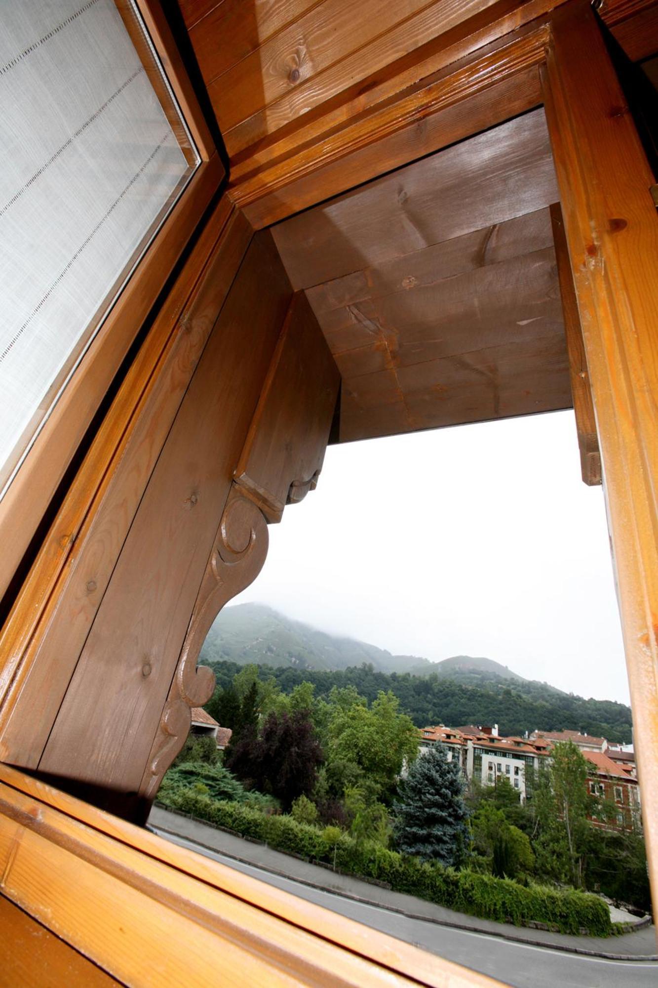 Hotel Imperion Onís Zewnętrze zdjęcie
