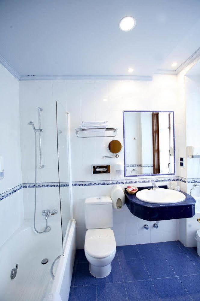 Hotel Imperion Onís Zewnętrze zdjęcie