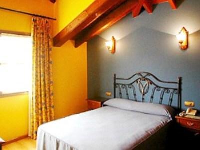 Hotel Imperion Onís Zewnętrze zdjęcie